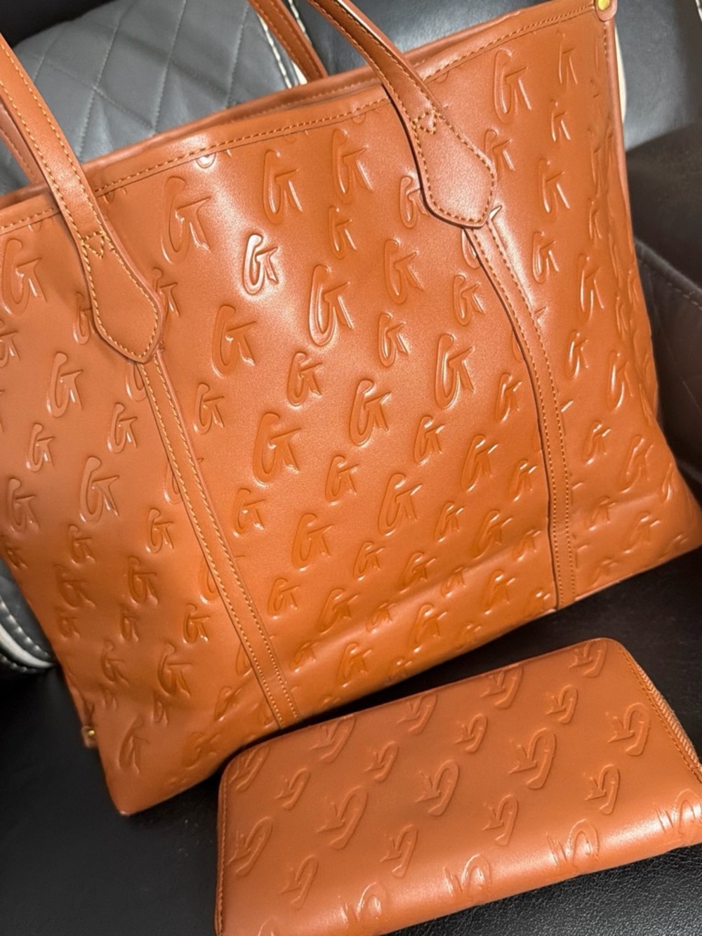 Embossed Leather Tote and Wallet Set - Brown